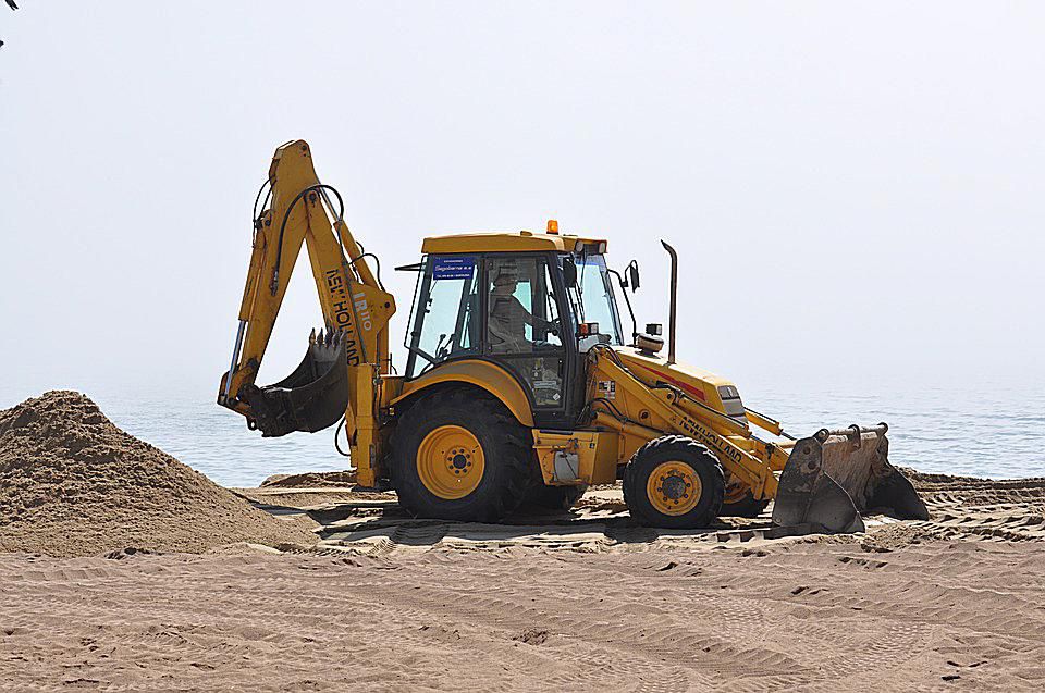 Major Advantage of Earth Moving Equipment Hire is That It is Cheap and High-Quality